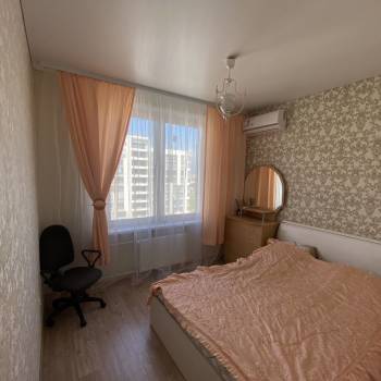 Сдается 1-комнатная квартира, 37 м²