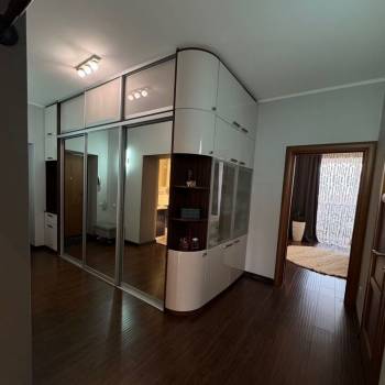 Продается 2-х комнатная квартира, 81,4 м²