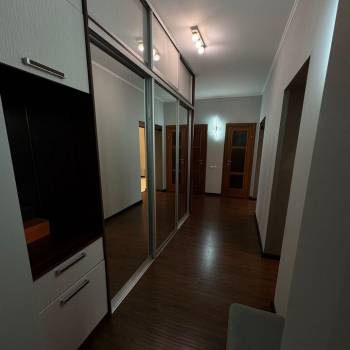 Продается 2-х комнатная квартира, 81,4 м²
