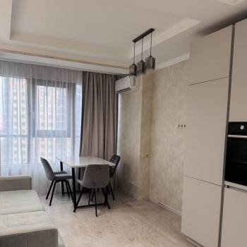 Сдается 1-комнатная квартира, 49 м²