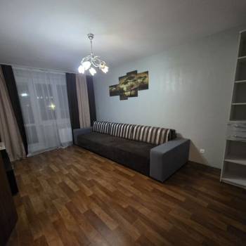 Сдается 1-комнатная квартира, 37,3 м²