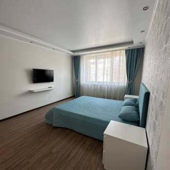 Сдается 1-комнатная квартира, 43 м²