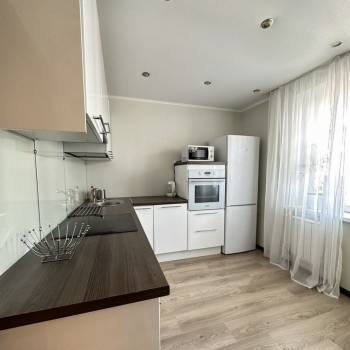 Сдается 1-комнатная квартира, 43 м²