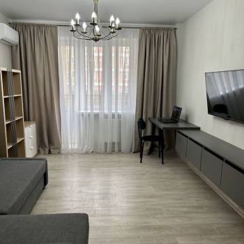 Сдается 1-комнатная квартира, 40 м²