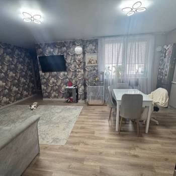 Продается 2-х комнатная квартира, 76 м²