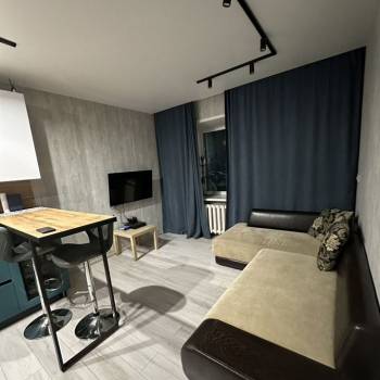 Продается 1-комнатная квартира, 42,5 м²