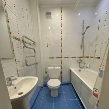 Продается Многокомнатная квартира, 110,6 м²