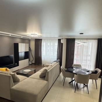 Сдается 1-комнатная квартира, 60 м²