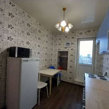 Сдается 1-комнатная квартира, 38 м²