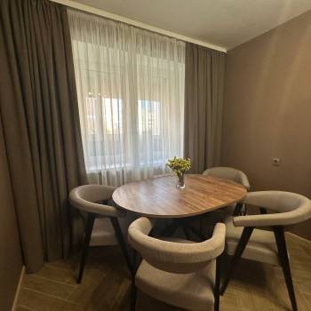 Продается 1-комнатная квартира, 43 м²