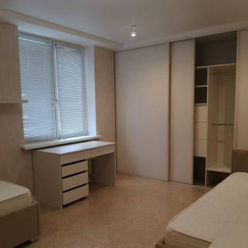 Сдается Многокомнатная квартира, 90 м²