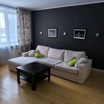 Сдается 2-х комнатная квартира, 81 м²