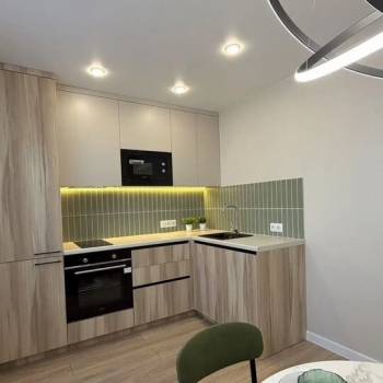 Продается 1-комнатная квартира, 43 м²