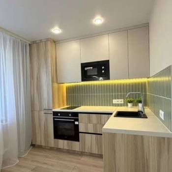 Продается 1-комнатная квартира, 43 м²