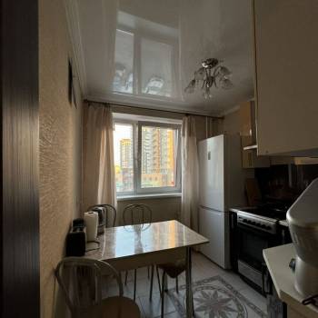 Продается 1-комнатная квартира, 29,9 м²