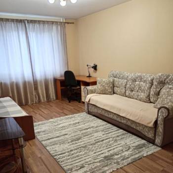 Сдается 1-комнатная квартира, 43 м²