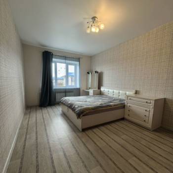 Продается Многокомнатная квартира, 82,5 м²