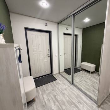 Сдается 1-комнатная квартира, 54 м²
