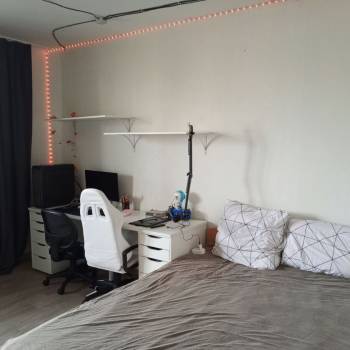 Продается 1-комнатная квартира, 38 м²