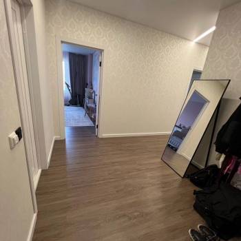 Продается 2-х комнатная квартира, 79 м²