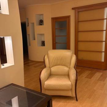 Сдается Многокомнатная квартира, 109 м²