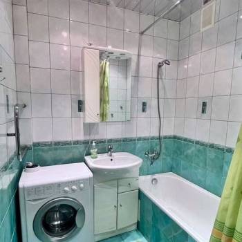 Сдается 1-комнатная квартира, 56 м²