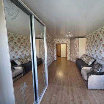 Продается 1-комнатная квартира, 48,9 м²