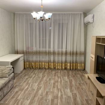 Сдается 1-комнатная квартира, 45 м²