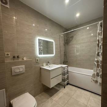Сдается 2-х комнатная квартира, 70 м²