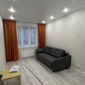 Сдается 2-х комнатная квартира, 70,2 м²