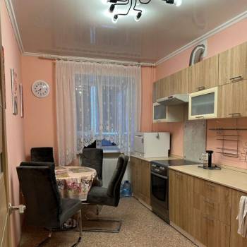 Продается 1-комнатная квартира, 43 м²