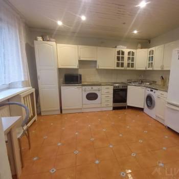Продается 3-х комнатная квартира, 107 м²