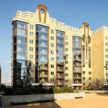 Продается 2-х комнатная квартира, 79,9 м²