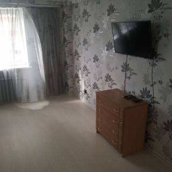 Сдается 1-комнатная квартира, 49 м²