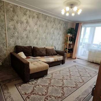 Продается Многокомнатная квартира, 105,7 м²
