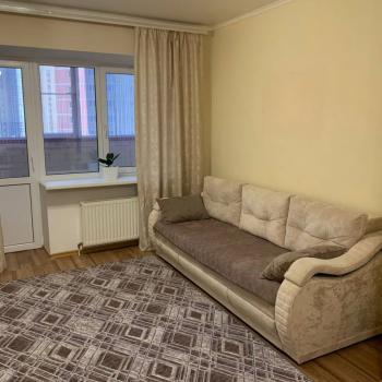 Сдается 1-комнатная квартира, 38 м²