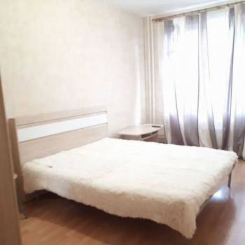 Сдается 1-комнатная квартира, 38 м²