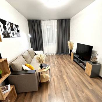 Продается 1-комнатная квартира, 37,3 м²