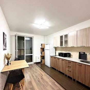 Продается 1-комнатная квартира, 37,3 м²