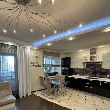 Продается Многокомнатная квартира, 107 м²