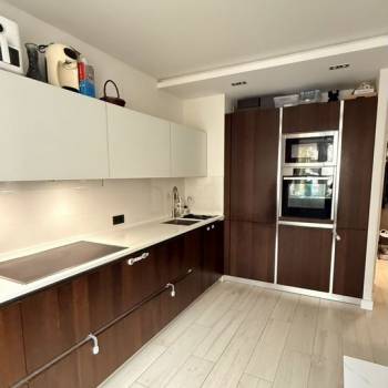 Продается 3-х комнатная квартира, 117 м²