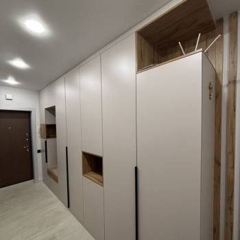 Продается Многокомнатная квартира, 101 м²