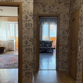 Продается 1-комнатная квартира, 47,6 м²