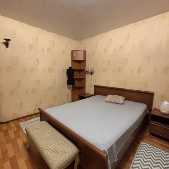 Сдается 1-комнатная квартира, 65 м²