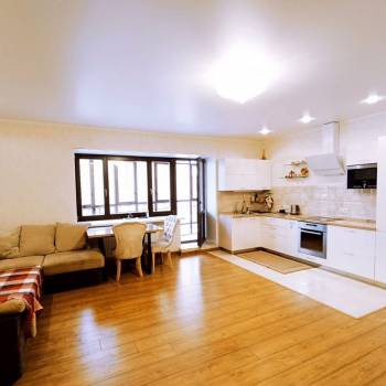 Продается 3-х комнатная квартира, 127,9 м²