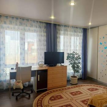 Продается Многокомнатная квартира, 132 м²