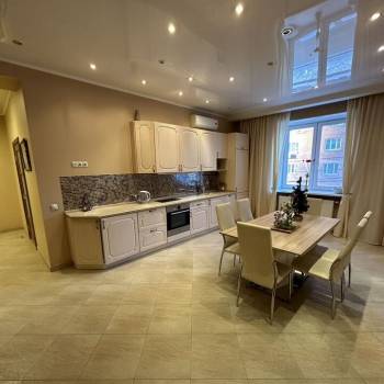 Продается 2-х комнатная квартира, 85 м²