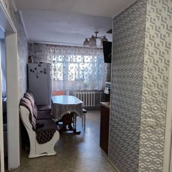 Продается Многокомнатная квартира, 111 м²