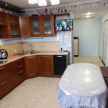 Продается Многокомнатная квартира, 111 м²