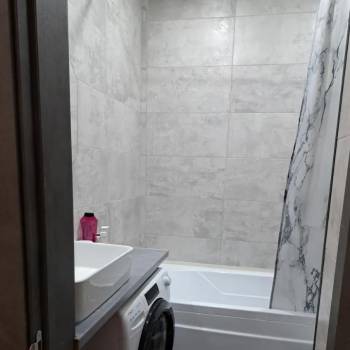 Продается 1-комнатная квартира, 32 м²